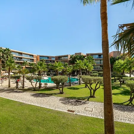 Whome Salgados 2-Bed Perfect For Families Appartamento Guia (Faro)